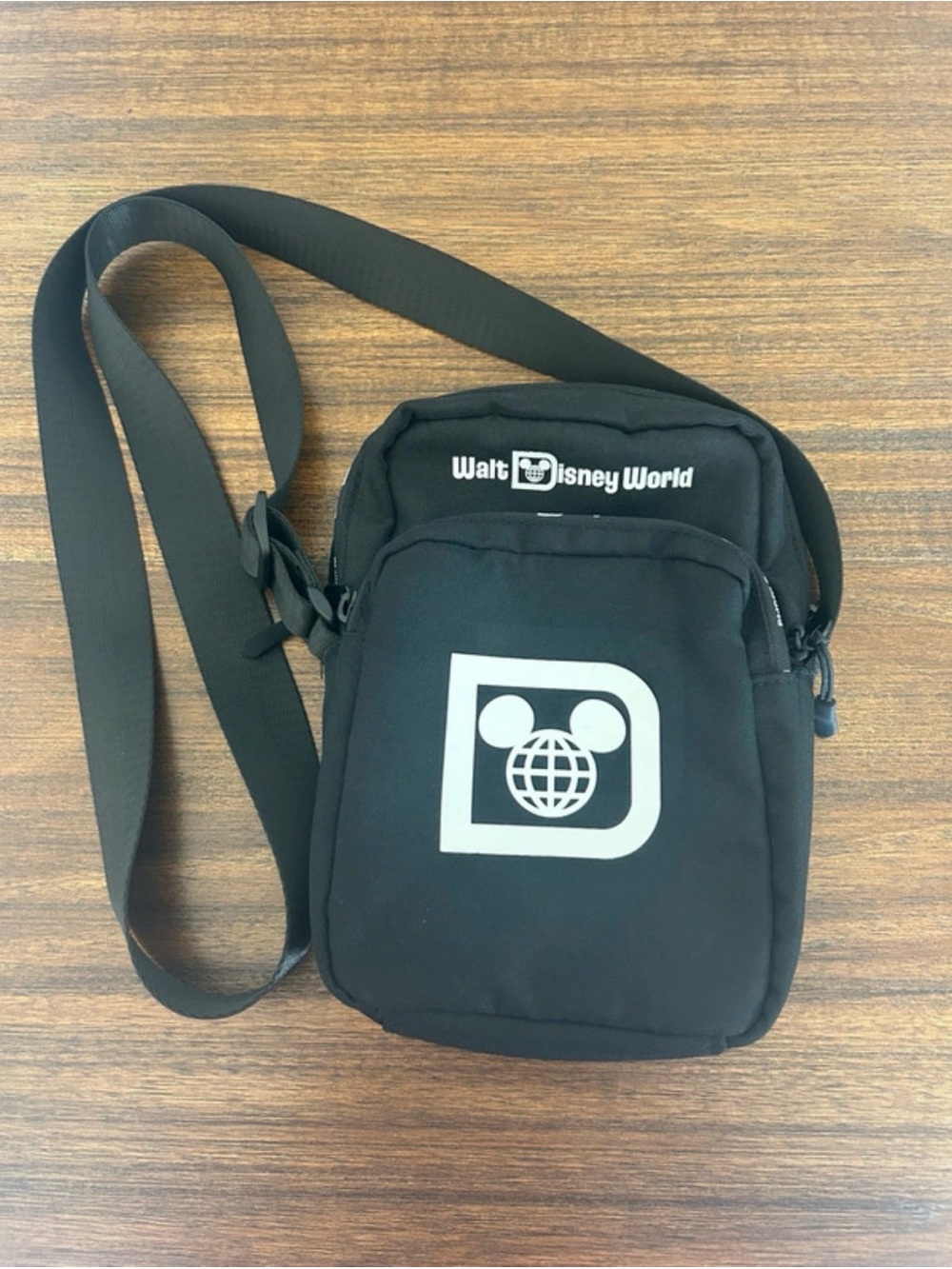 Disney Walt Disney World Black Messenger Crossbody Bag
